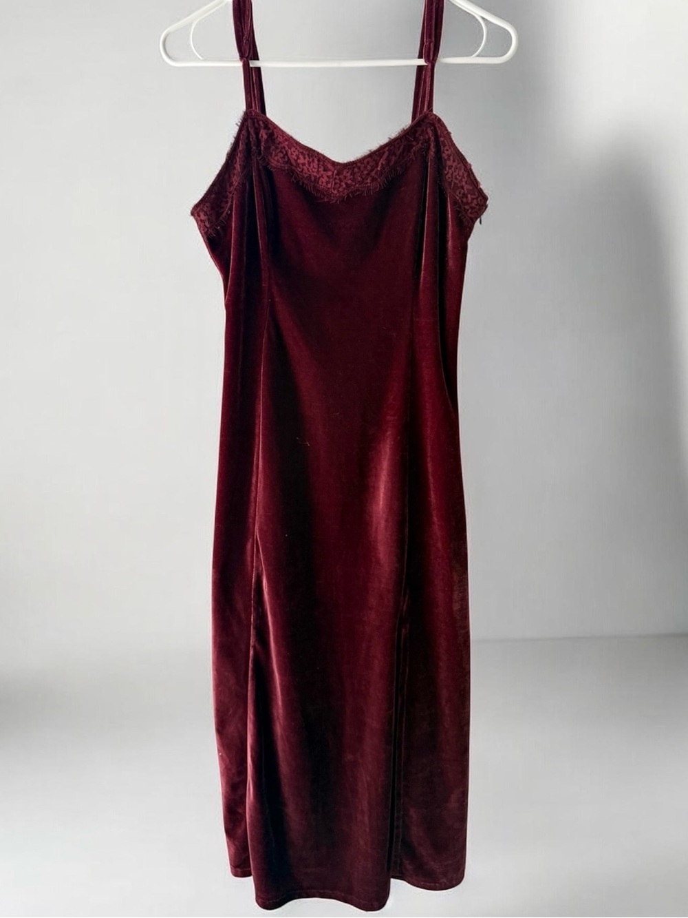 Mi Ami Velvet Lace Trim Cami Tank Top Maroon Burgundy Size M